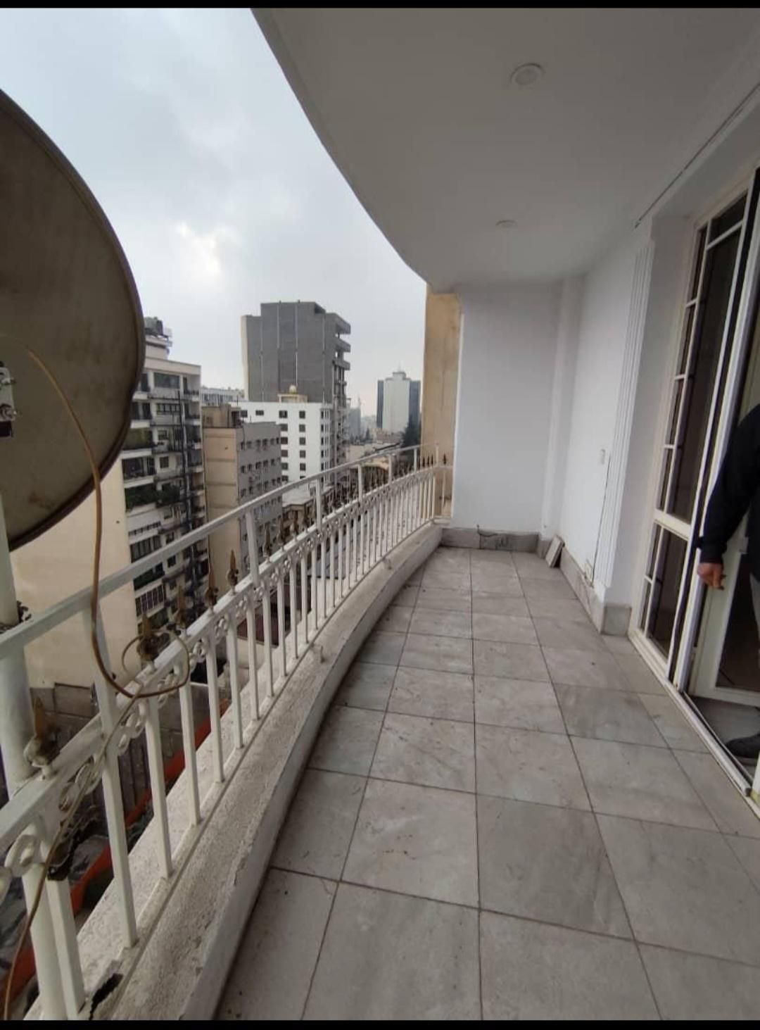 تصویر اپارتمان 205 متری 3 خوابه