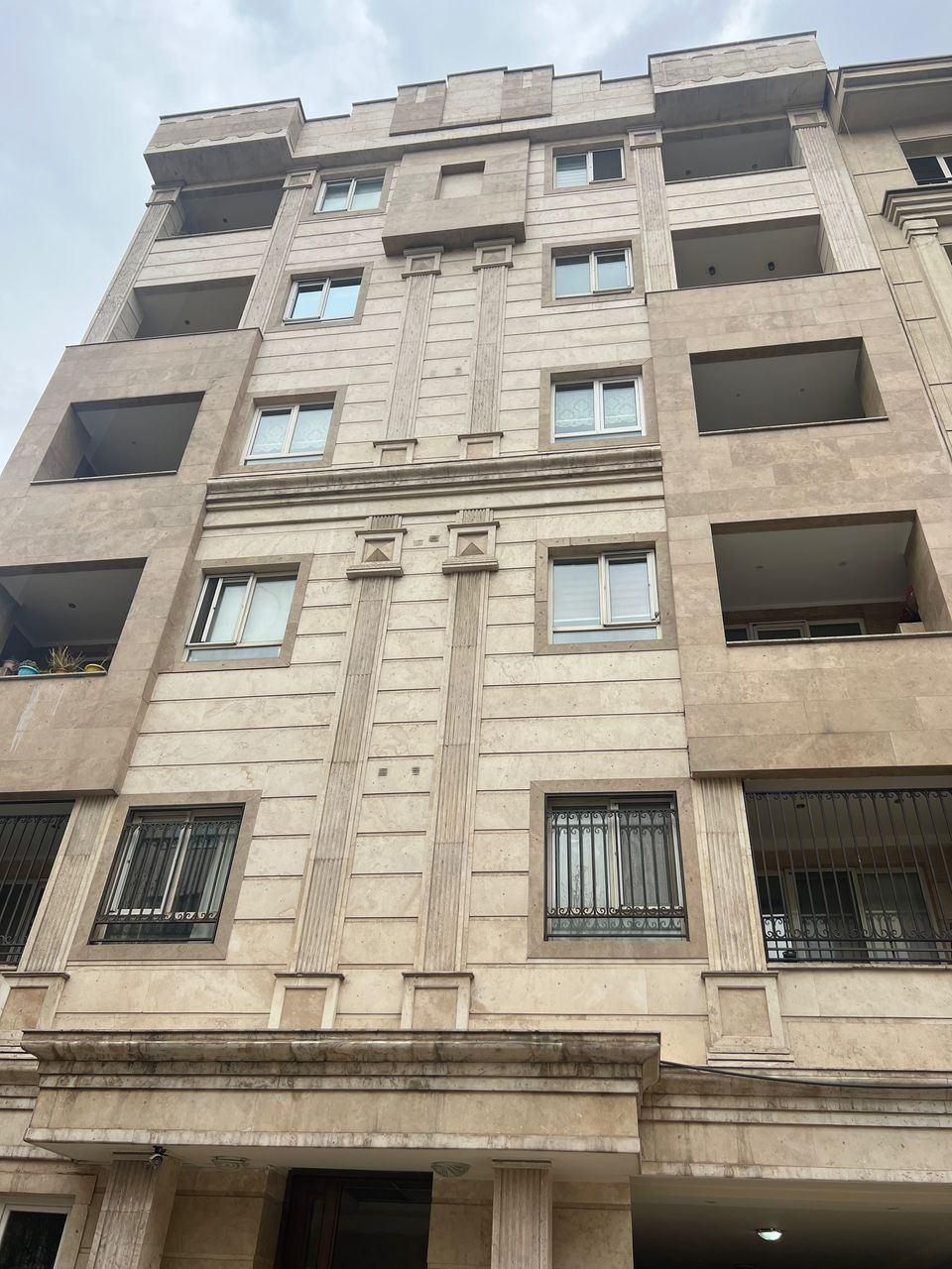 تصویر اپارتمان 110 متری 2 خوابه