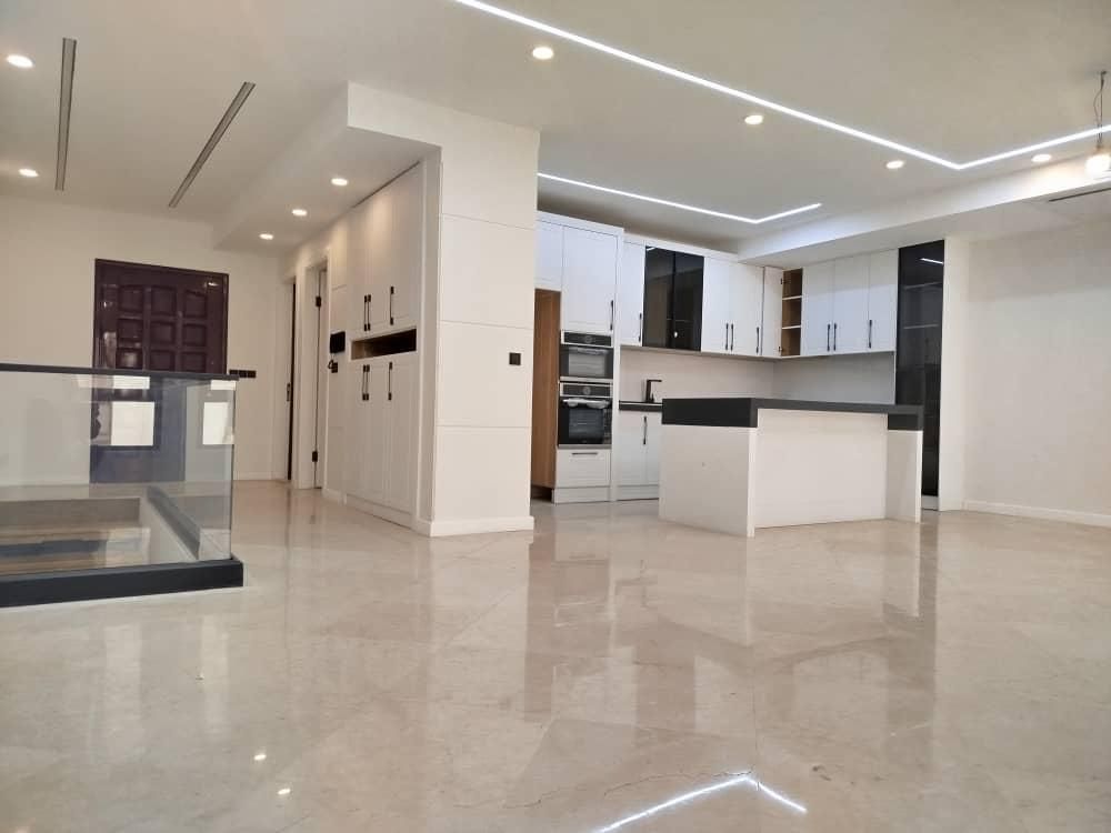 تصویر اپارتمان ۱۷۷ متری 3 خوابه