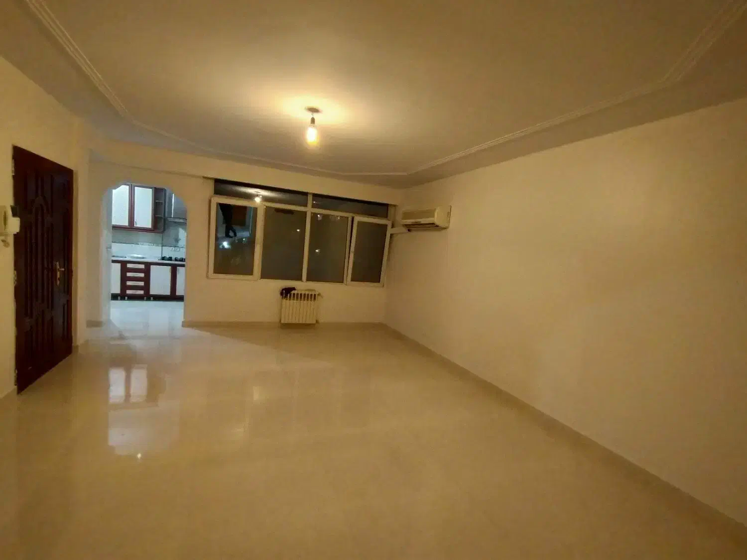 تصویر آپارتمان 83 متری دو خوابه